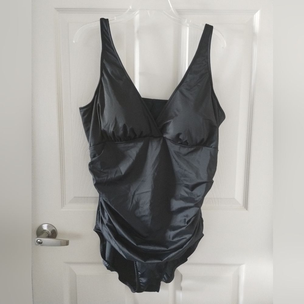 Ruby Ribbon Black One Piece Swimsuit Size 20 NWOT